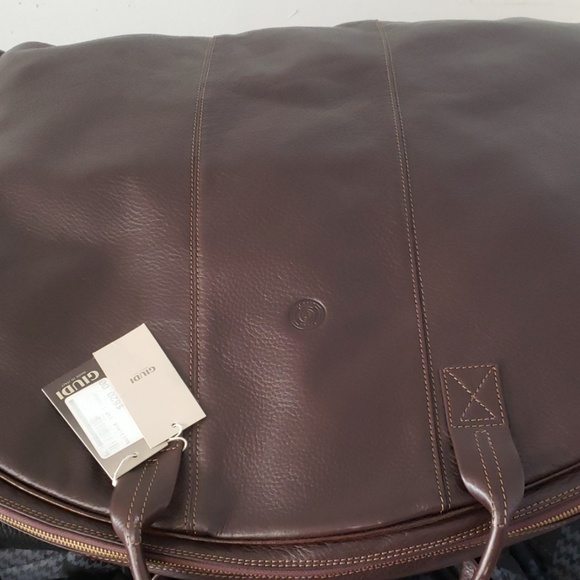 GIUDI suit case